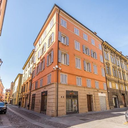 Emilia Suite Urban Modena Exterior photo