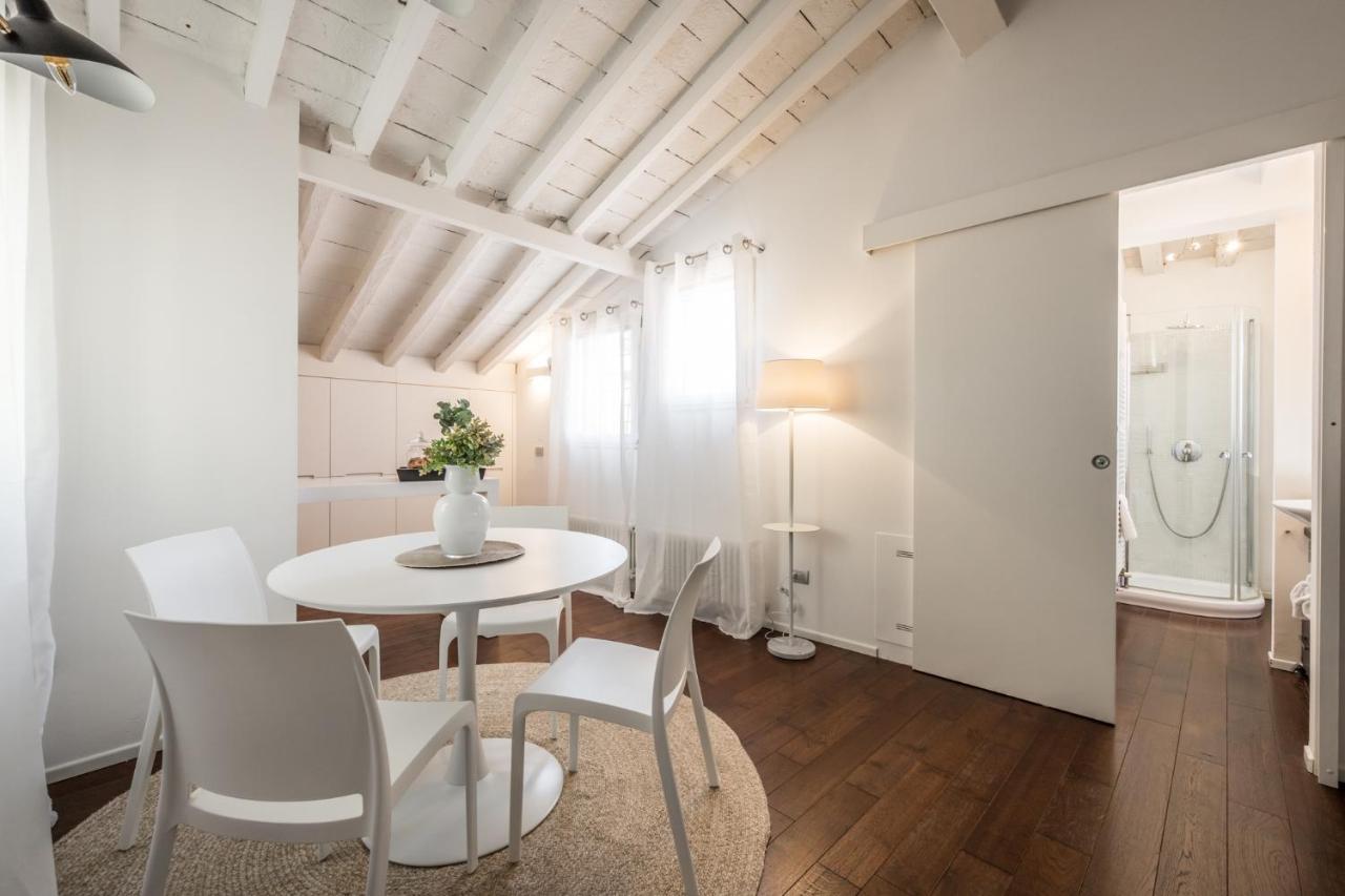 Emilia Suite Urban Modena Exterior photo