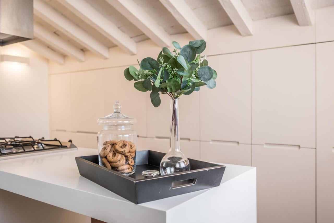 Emilia Suite Urban Modena Exterior photo