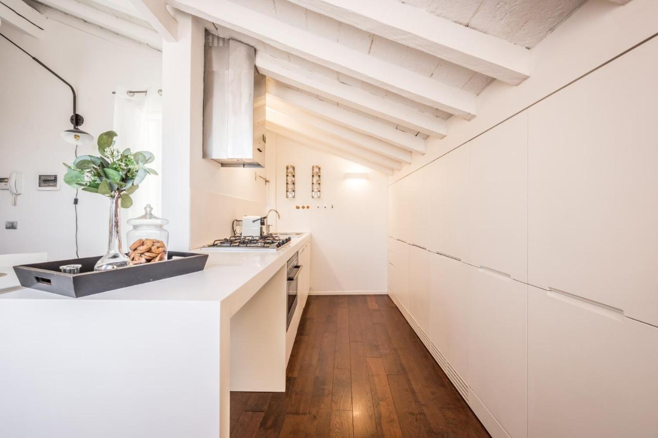 Emilia Suite Urban Modena Exterior photo